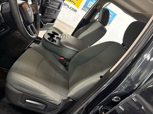 Used 2016 RAM 1500 Express w/ Black Ram 1500 Express Group image 9