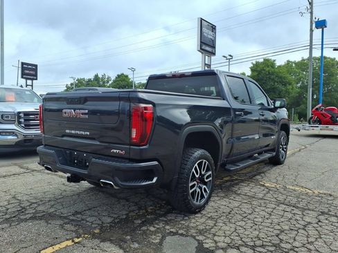 Used 2023 GMC Sierra 1500 AT4 w/ Technology Package AWD/4WD image 4