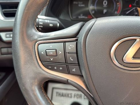 Used 2021 Lexus UX 200 w/ Premium Package FWD image 21