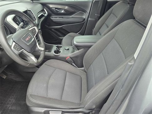 Used 2023 GMC Terrain SLE image 19