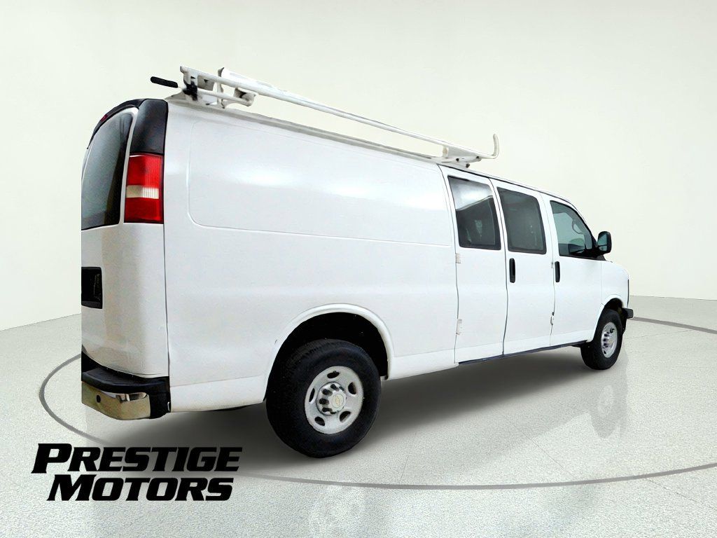 Used 2014 Chevrolet Express 2500 Extended RWD image 8