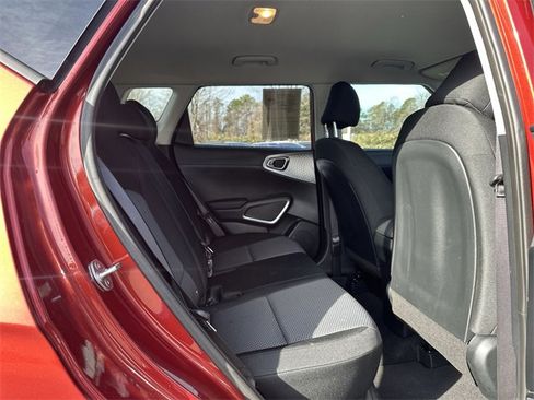Used 2023 Kia Soul LX image 24