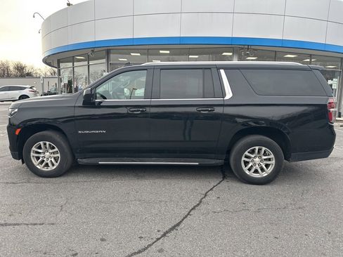 Used 2023 Chevrolet Suburban LS image 8