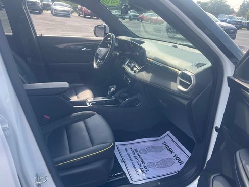 Used 2024 Chevrolet TrailBlazer ACTIV w/ Convenience Package AWD/4WD image 25