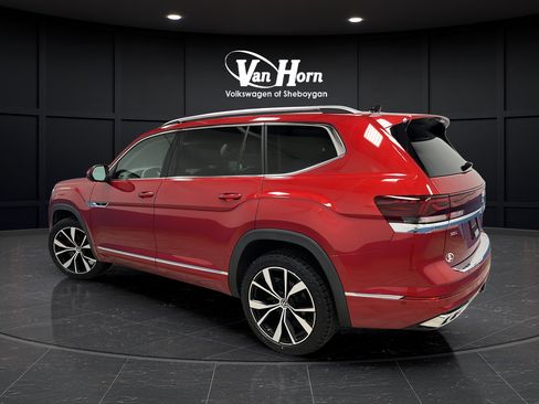 Used 2024 Volkswagen Atlas SEL Premium R-Line AWD/4WD image 5