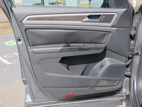 Used 2019 Volkswagen Atlas SEL R-Line image 13