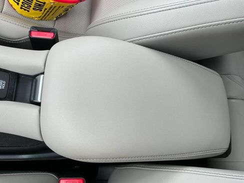 Certified 2024 Honda HR-V EX-L image 31