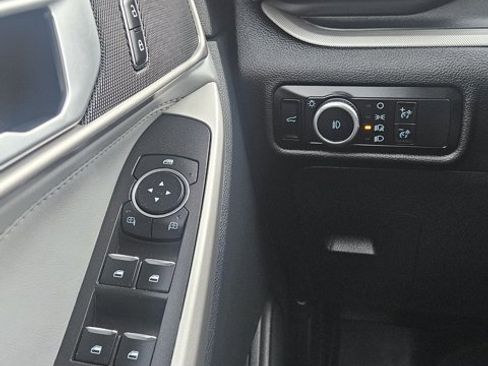 Certified 2023 Ford Explorer XLT w/ Equipment Group 202A image 22