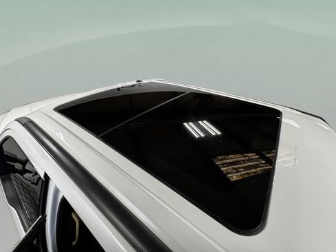 Used 2018 Ford F250 Lariat w/ Lariat Ultimate Package image 10