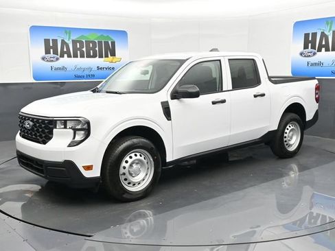 New 2025 Ford Maverick XL image 1