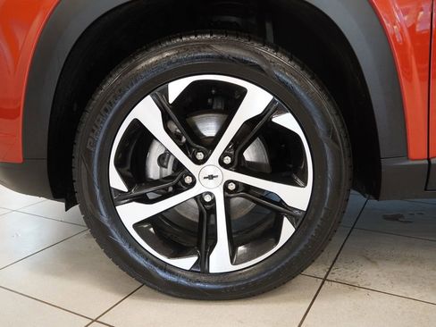 Used 2024 Chevrolet Trax RS FWD image 15