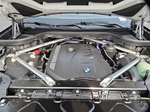 New 2027 BMW X7 xDrive40i w/ Executive Package AWD/4WD image 36