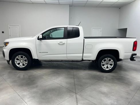 Used 2022 Chevrolet Colorado LT w/ Fleet Safety Package image 4