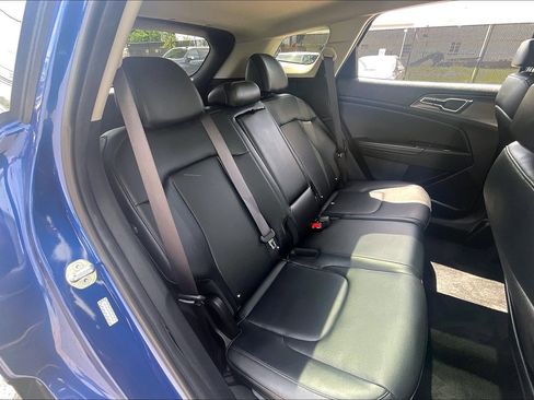 Used 2023 Kia Sportage SX FWD image 32