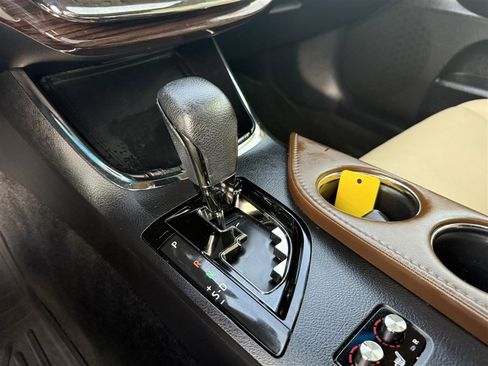 Used 2014 Toyota Avalon XLE Premium image 29