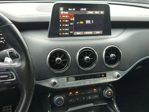 Used 2018 Kia Stinger GT2 image 30