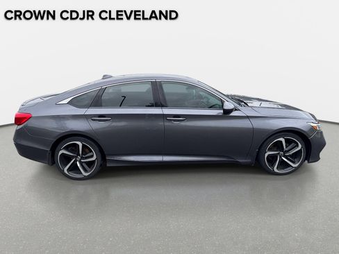 Used 2018 Honda Accord Sport image 6