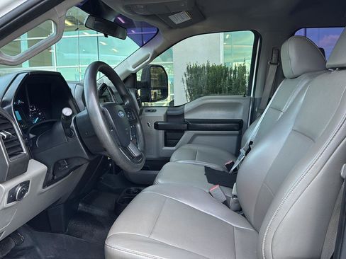 Used 2019 Ford F250 XL w/ Power Equipment Group image 8