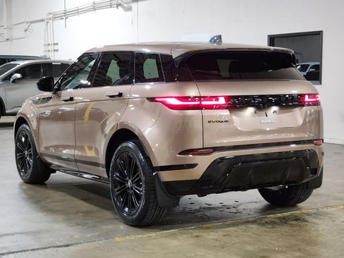 Used 2024 Land Rover Range Rover Evoque Dynamic SE AWD/4WD image 11