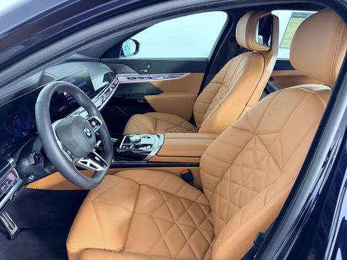 Used 2026 BMW 740i RWD image 5
