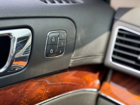 Used 2014 Lincoln MKT AWD w/ Equipment Group 201A image 20