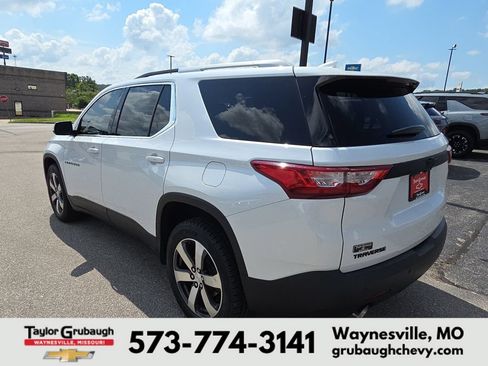 Used 2018 Chevrolet Traverse LT FWD image 6