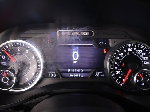 Used 2020 RAM 1500 Big Horn AWD/4WD image 4