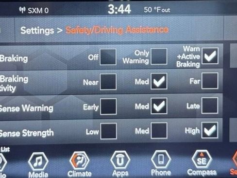 Used 2021 Jeep Renegade Sport w/ Sport Appearance Group AWD/4WD image 23