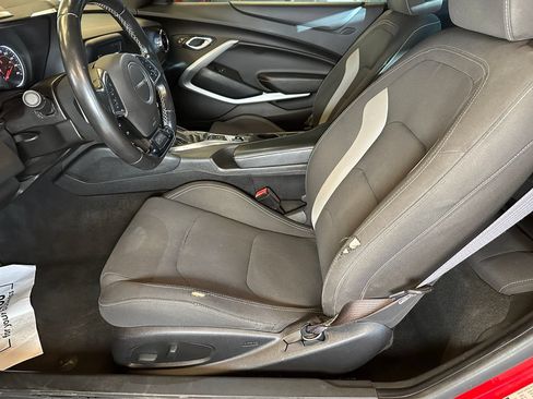 Used 2017 Chevrolet Camaro LT RWD image 19