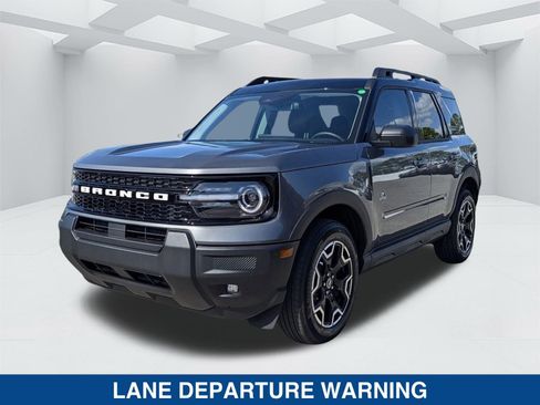 New 2025 Ford Bronco Sport Outer Banks image 8