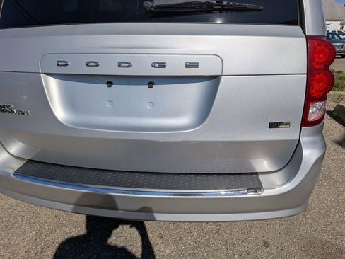 Used 2012 Dodge Grand Caravan SE FWD image 13