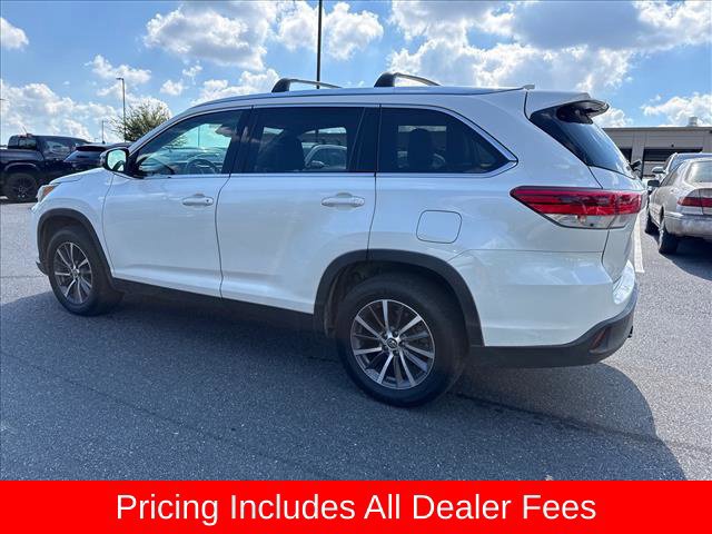 Used 2019 Toyota Highlander XLE FWD image 5