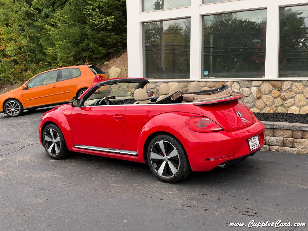 Used 2013 Volkswagen Beetle 2.0T FWD image 2