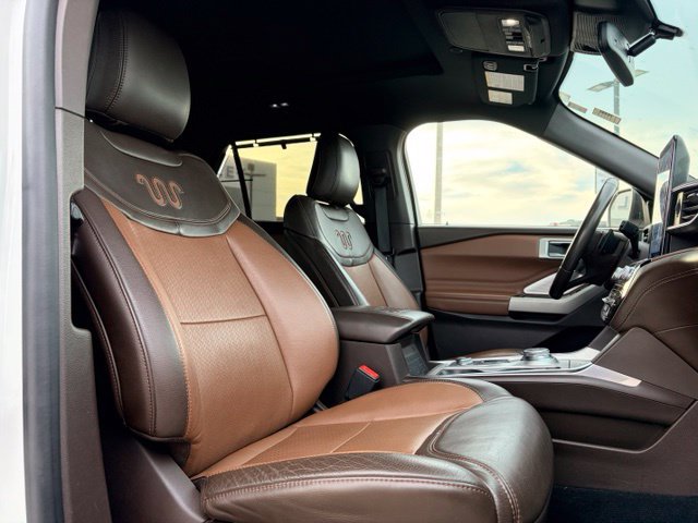 Used 2021 Ford Explorer King Ranch w/ Premium Technology Package AWD/4WD image 14