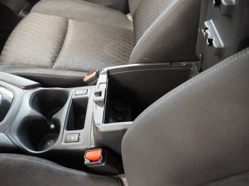 Used 2019 Nissan Rogue SV AWD/4WD image 23