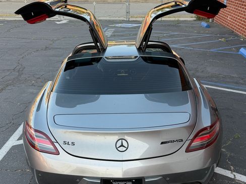 Used 2012 Mercedes-Benz SLS AMG Coupe image 12