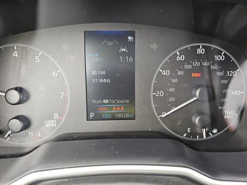 Used 2024 Toyota Corolla SE image 13