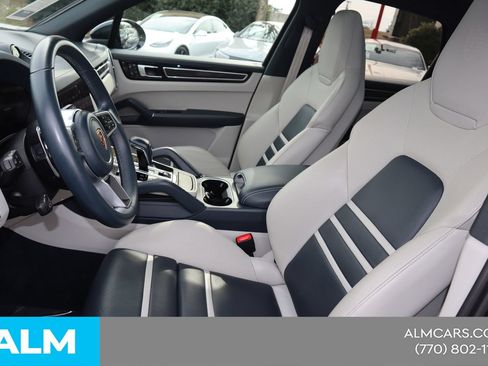 Used 2023 Porsche Cayenne S Platinum w/ Assistance Package AWD/4WD image 15