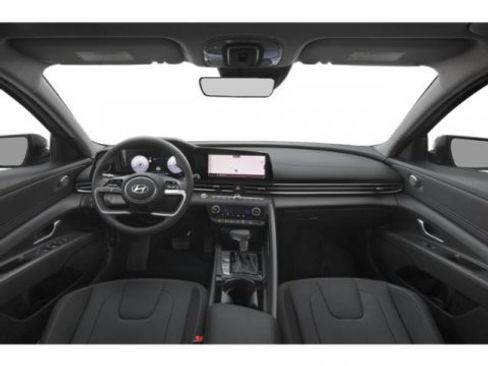 Certified 2025 Hyundai Elantra SEL image 10