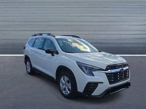 Used 2023 Subaru Ascent 8-Passenger image 2