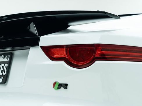 Used 2015 Jaguar F-TYPE R RWD image 15