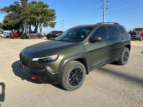 Used 2021 Jeep Cherokee Trailhawk w/ Sun, Sound & Nav Group AWD/4WD image 1