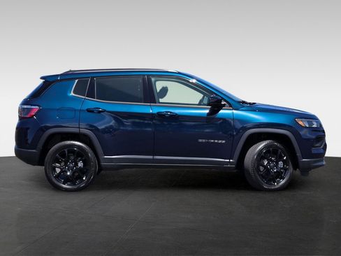 New 2026 Jeep Compass Latitude AWD/4WD image 3