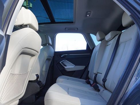 Used 2022 Audi Q3 2.0T Premium w/ Convenience Package image 36