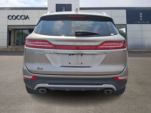 Certified 2019 Lincoln MKC Reserve w/ MKC Climate Package AWD/4WD image 5