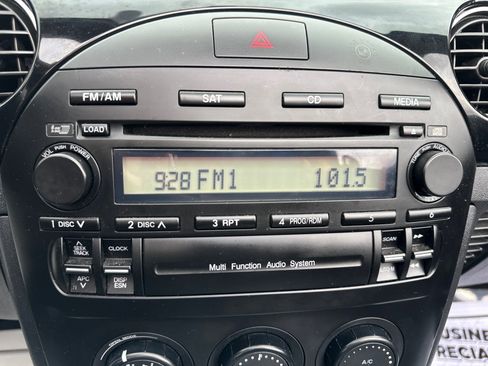 Used 2008 MAZDA MX-5 Miata Touring image 27