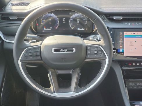 New 2026 Jeep Grand Cherokee L Limited AWD/4WD image 18