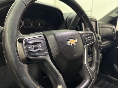 Used 2020 Chevrolet Silverado 1500 LT image 36