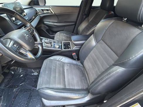 Used 2022 Mitsubishi Outlander SE FWD image 14