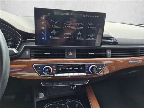 Used 2022 Audi A4 2.0T Premium w/ Convenience Package AWD/4WD image 13